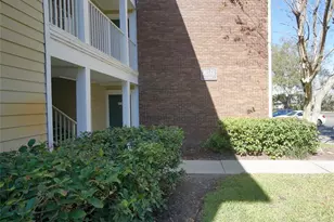 10122 Winsford Oak Blvd, Tampa, FL 33624 - Photo 2