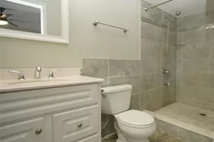 10122 Winsford Oak Blvd, Tampa, FL 33624 - Photo 10