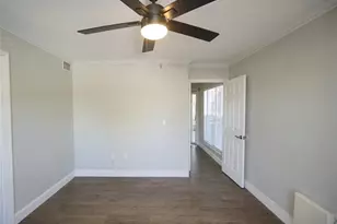 10122 Winsford Oak Blvd, Tampa, FL 33624 - Photo 14