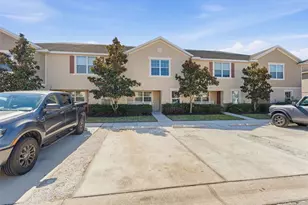 27540 Desert Willow, Wesley Chapel, FL 33544 - Photo 2