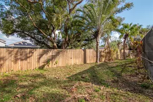 347 Country Club Dr, Oldsmar, FL 34677 - Photo 6