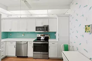 8021 Sailboat Key Blvd S, Saint Pete Beach, FL 33707 - Photo 10