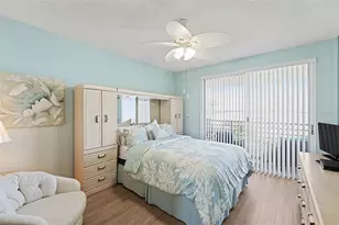 8021 Sailboat Key Blvd S, Saint Pete Beach, FL 33707 - Photo 14