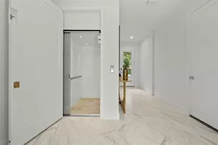 3228 W Oakellar Ave, Tampa, FL 33611 - Photo 4