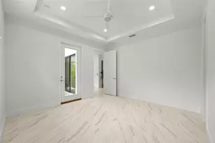 3228 W Oakellar Ave, Tampa, FL 33611 - Photo 46