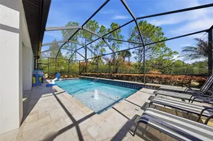 32306 Garden Alcove Loop, Wesley Chapel, FL 33545 - Photo 2