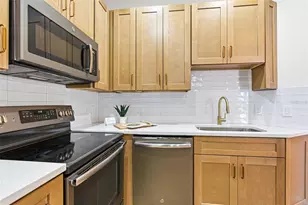 11005 Blaine Top Pl, Tampa, FL 33626 - Photo 8