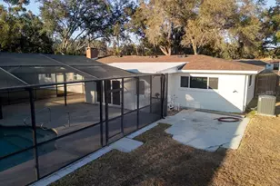 712 Camellia Ct, Seffner, FL 33584 - Photo 36