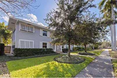 646 17th Ave NE, Saint Petersburg, FL 33704 - Photo 8