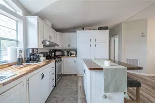 8540 Boyt Rd, Zephyrhills, FL 33540 - Photo 10