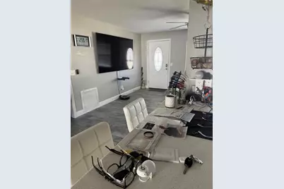 10093 Santiago Court, Seminole, FL 33776 - Photo 8