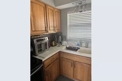 10093 Santiago Court, Seminole, FL 33776 - Photo 6