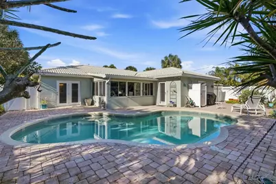 2273 W Vina Del Mar Boulevard, Saint Pete Beach, FL 33706 - Photo 2