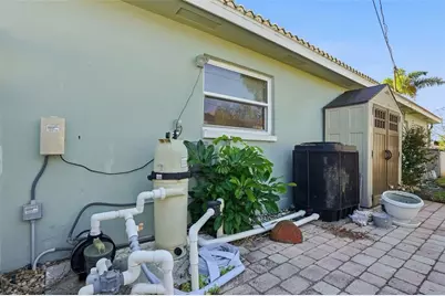 2273 W Vina Del Mar Boulevard, Saint Pete Beach, FL 33706 - Photo 32