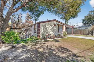 8804 Fouress Ln, Gibsonton, FL 33534 - Photo 6