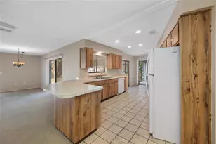 869 Seminole Blvd, Tarpon Springs, FL 34689 - Photo 8