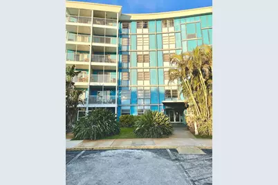 3315 58th Avenue S #304, Saint Petersburg, FL 33712 - Photo 2