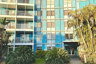 3315 58th Ave S, Saint Petersburg, FL 33712 - Photo 2