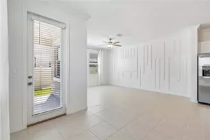 10811 Fowlers Blf Ct, Tampa, FL 33647 - Photo 12