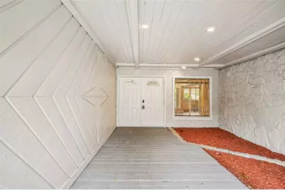 4218 Water Oaks Lane, Tampa, FL 33618 - Photo 4