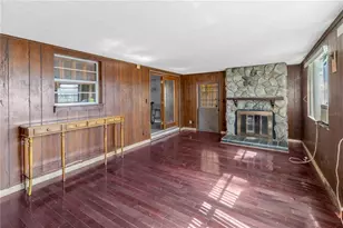 310 Kenmore Rd, Brandon, FL 33511 - Photo 10