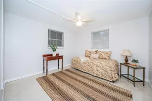 12904 College Hill Dr, Hudson, FL 34667 - Photo 32