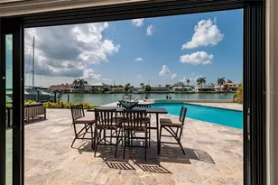 825 116th Ave, Treasure Island, FL 33706 - Photo 14