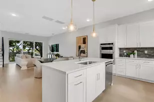 50 64th St S, Saint Petersburg, FL 33707 - Photo 8