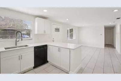 3808 Coral Drive, Tampa, FL 33619 - Photo 8