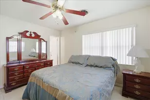 2101 W Kyra Dr, Tampa, FL 33612 - Photo 24