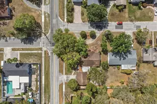 2101 W Kyra Dr, Tampa, FL 33612 - Photo 38