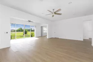 6778 Greenview Ln, Englewood, FL 34224 - Photo 8