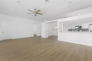 6778 Greenview Ln, Englewood, FL 34224 - Photo 6