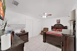 3306 E Chelsea St, Tampa, FL 33610 - Photo 16