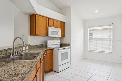 31351 Kirkshire Court, Wesley Chapel, FL 33543 - Photo 6