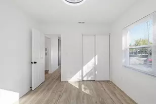 1801 13th Ave S, Saint Petersburg, FL 33712 - Photo 18