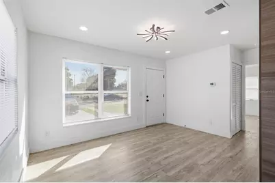 1801 13th Avenue S, Saint Petersburg, FL 33712 - Photo 8