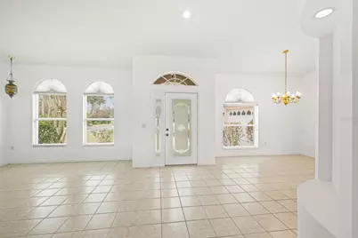 10246 Timberland Point Dr, Tampa, FL 33647 - Photo 4