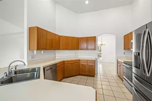 10246 Timberland Point Dr, Tampa, FL 33647 - Photo 10