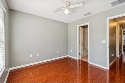 8707 Sheldon Creek Boulevard, Tampa, FL 33615 - Photo 32