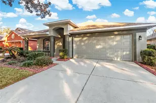 723 Erik Lake Rd, Brandon, FL 33510 - Photo 2
