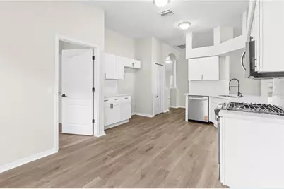 723 Erik Lake Road, Brandon, FL 33510 - Photo 28