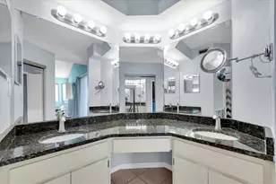 6931 Stonesthrow Cir N, Saint Petersburg, FL 33710 - Photo 18