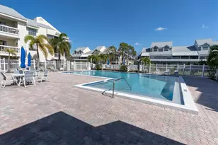 6931 Stonesthrow Cir N, Saint Petersburg, FL 33710 - Photo 42