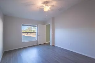 8022 Alamosa Wood Ave, Ruskin, FL 33573 - Photo 18