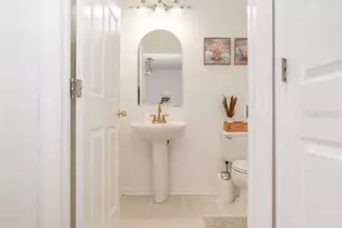 10023 Tate Ln, Tampa, FL 33626 - Photo 8