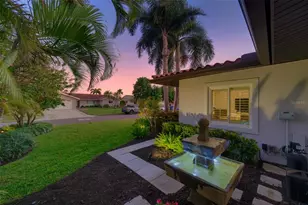 1963 Michigan Ave NE, Saint Petersburg, FL 33703 - Photo 46