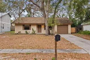 723 Pent St, Tarpon Springs, FL 34689 - Photo 1