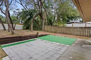 723 Pent St, Tarpon Springs, FL 34689 - Photo 18