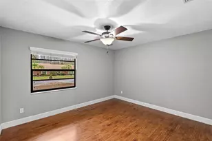 723 Pent St, Tarpon Springs, FL 34689 - Photo 10